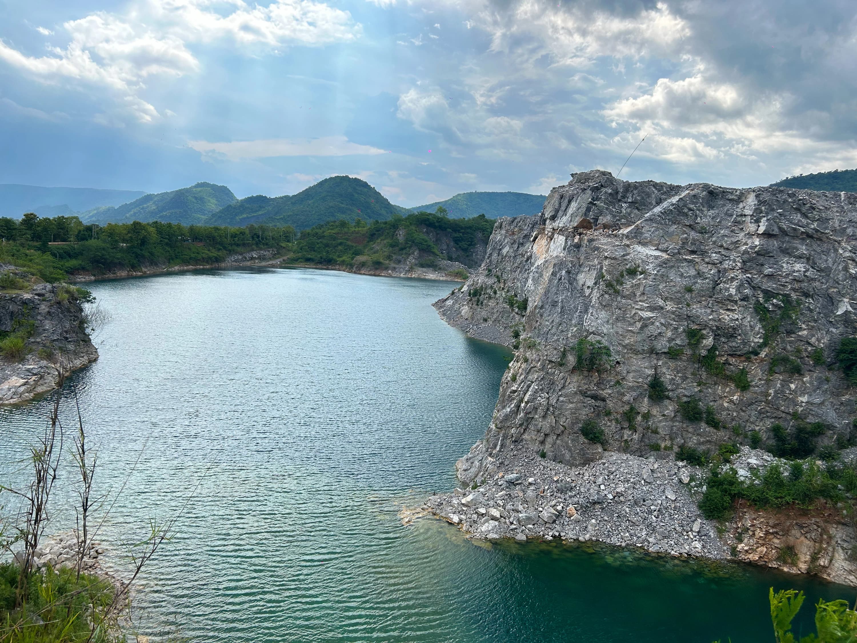 เส้นทางที่ 1 อำเภอภูผาม่าน