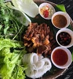 พาแว คาเฟ่ (Phavae Café)