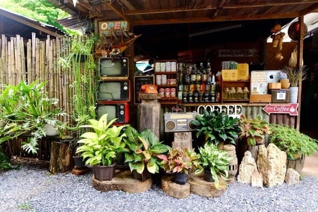 คาเฟ่บ้านไร่ 128