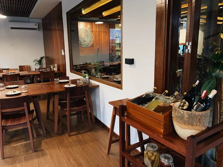 ร้านแก่น (Kaen)