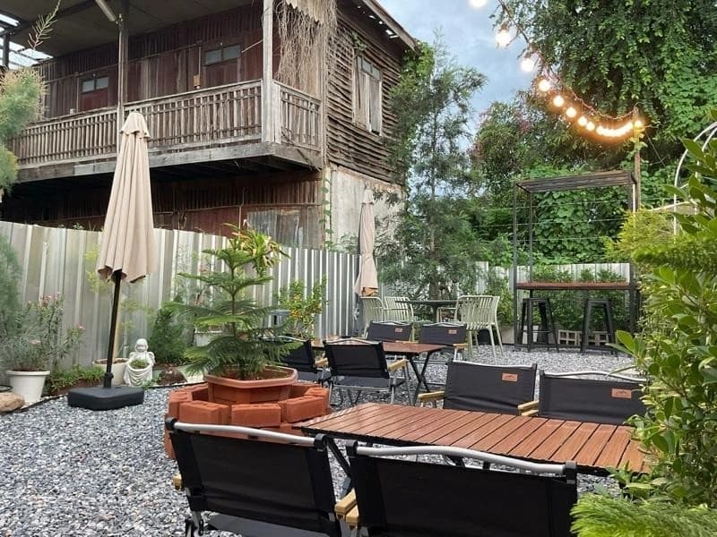 ร้านพิกุลคาเฟ่